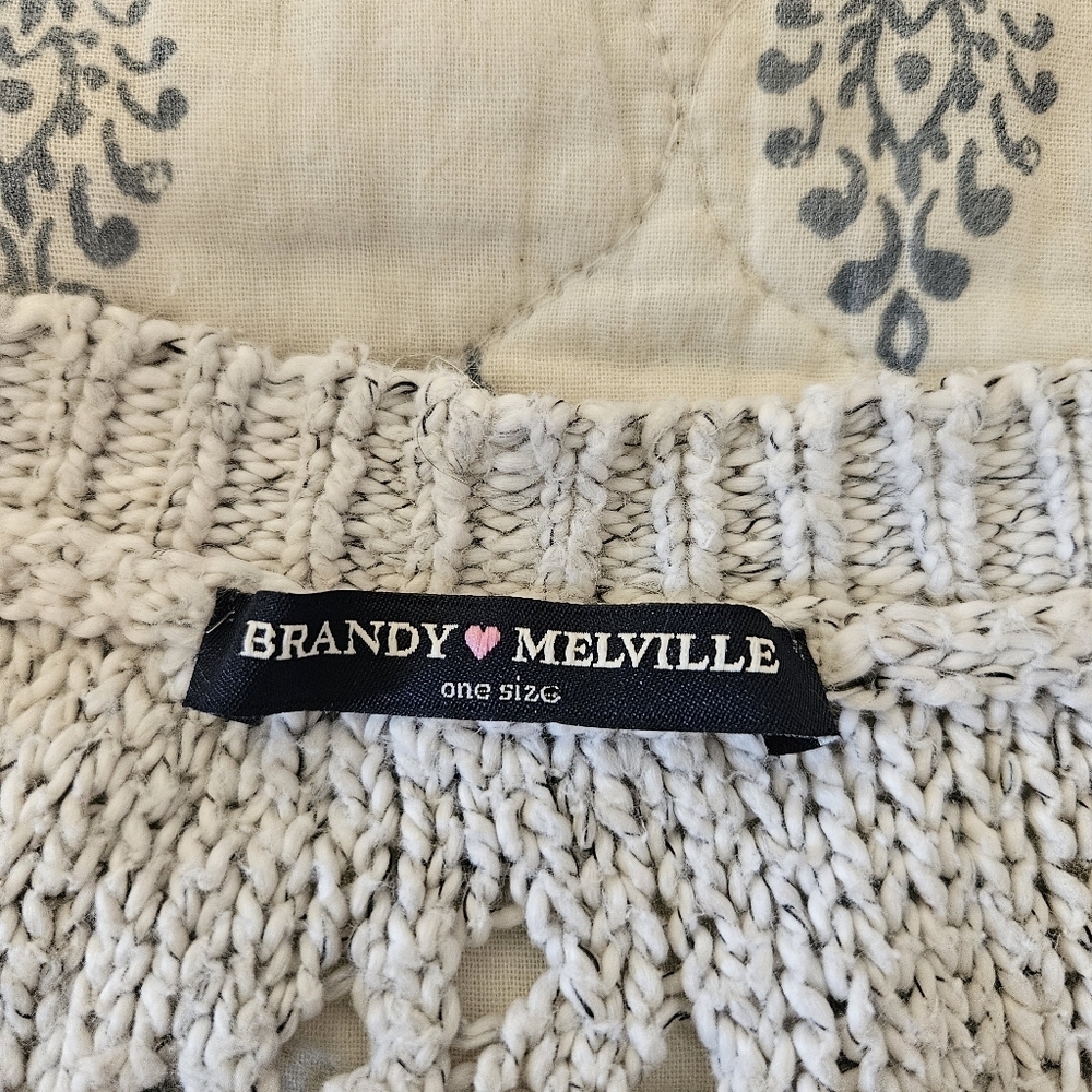 Brandy Melville Cream Gray Cable Knit Sweater One Size Italy Slouchy Cozy - Picture 8 of 10